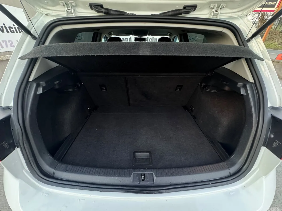 Volkswagen Golf Estate, Diesel, 2018, White