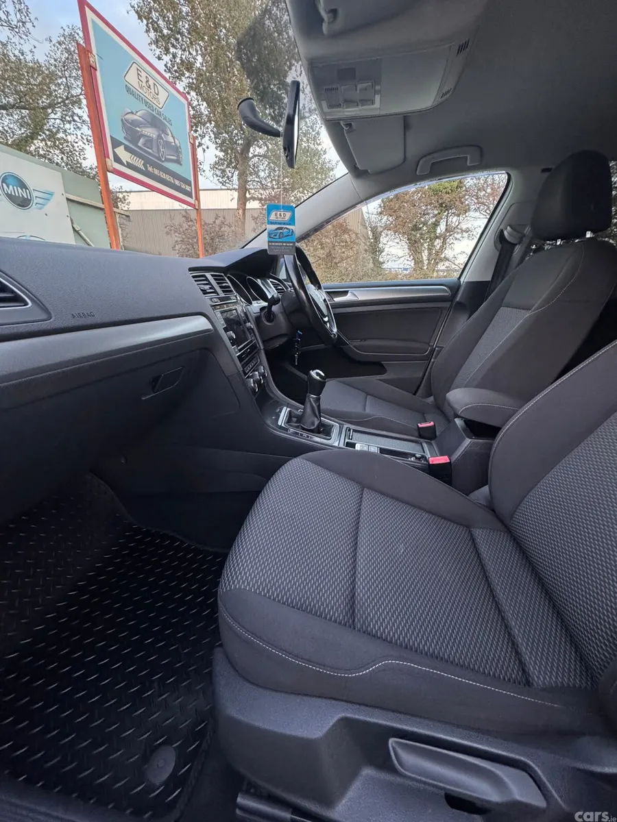 Volkswagen Golf Estate, Diesel, 2018, White
