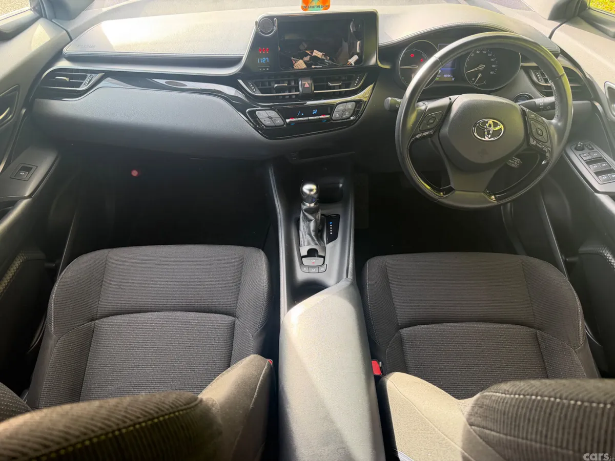 Toyota C-HR SUV, Petrol Hybrid, 2017, Blue