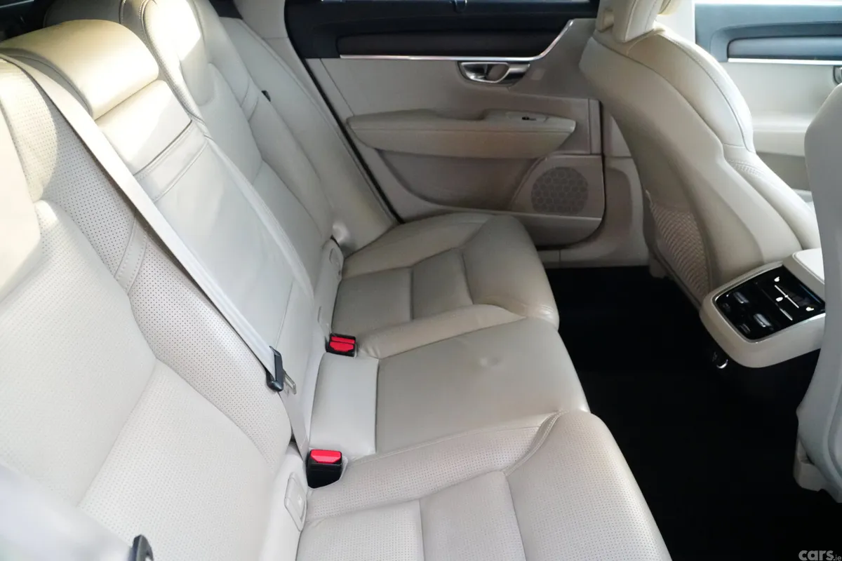 Volvo V90 Estate, Diesel, 2019, White