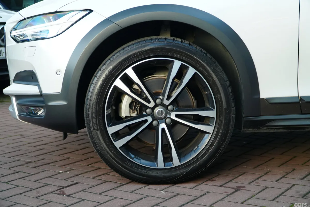Volvo V90 Estate, Diesel, 2019, White