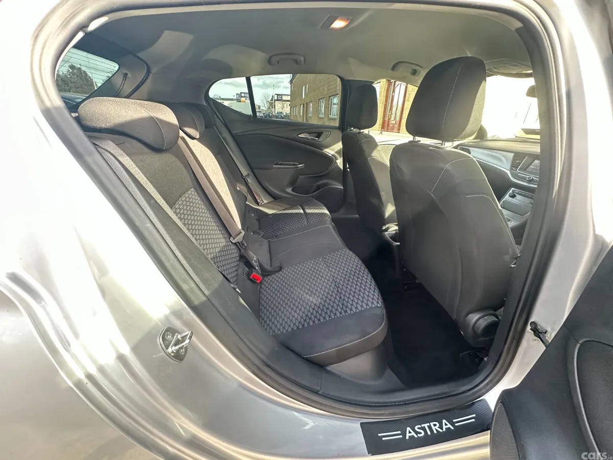 Opel Astra Hatchback, Diesel, 2017, Grey