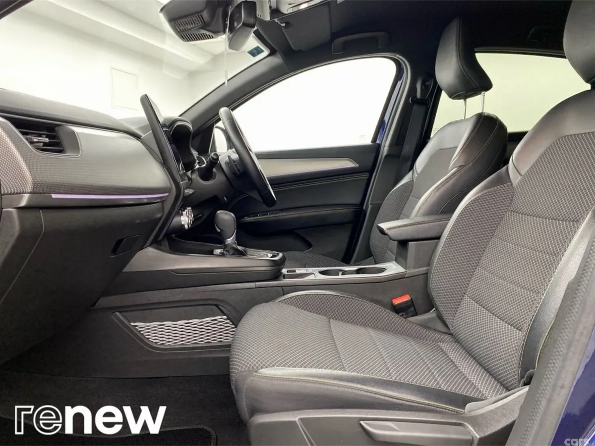 Renault Arkana Hatchback, Petrol Hybrid, 2025, Blue