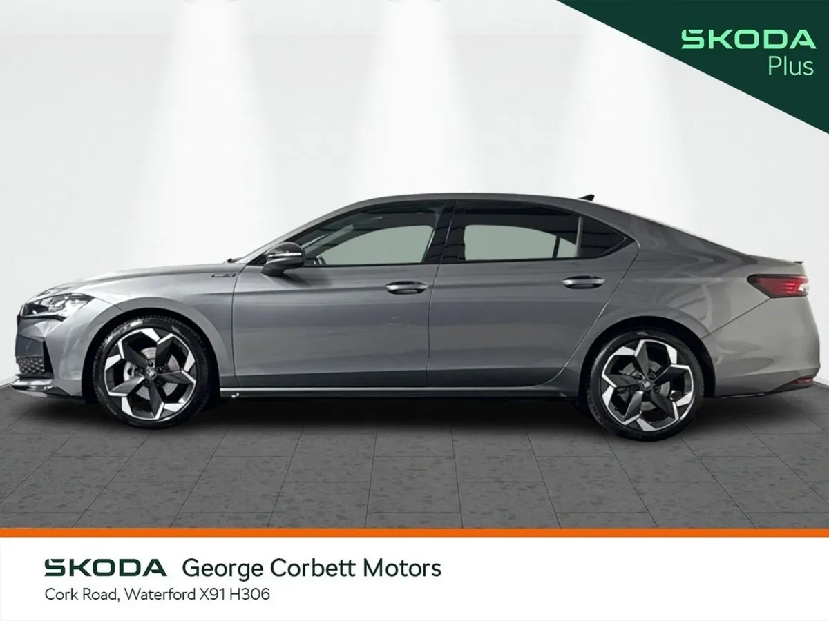 Skoda Superb Saloon, Diesel, 2026, Grey