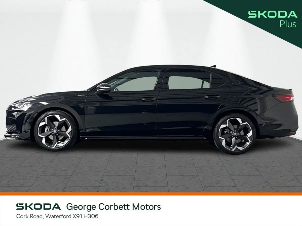 Skoda Superb Saloon, Diesel, 2026, Black