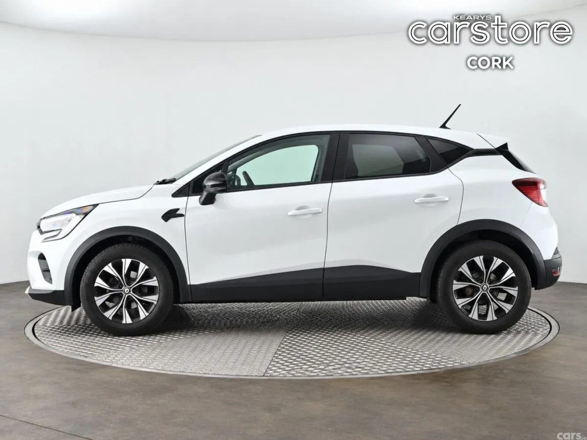 Renault Captur Hatchback, Petrol, 2024, White