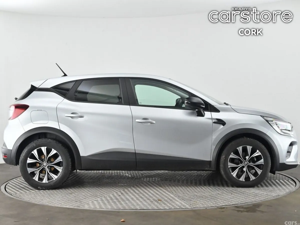 Renault Captur Hatchback, Petrol, 2024, Grey