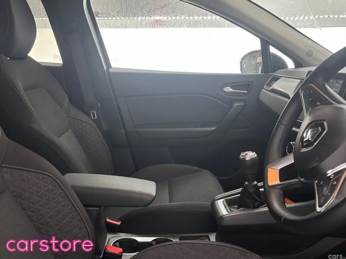 Renault Captur Hatchback, Petrol, 2024, Black
