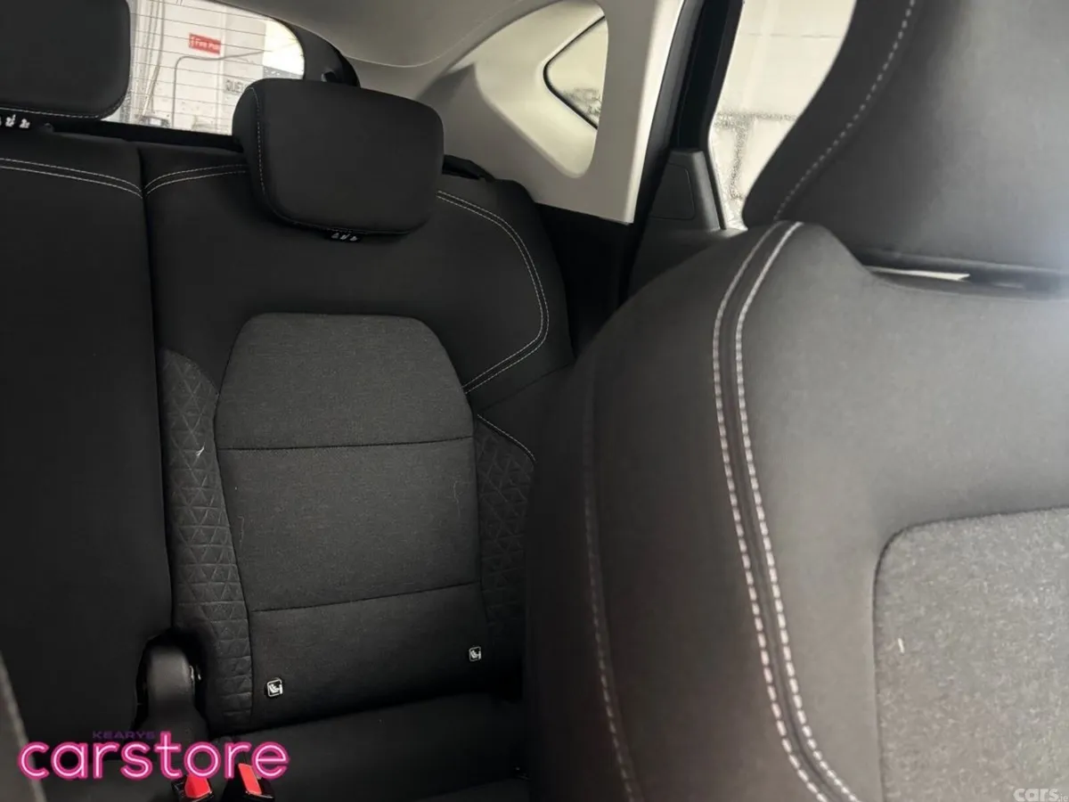 Renault Captur Hatchback, Petrol, 2024, Black