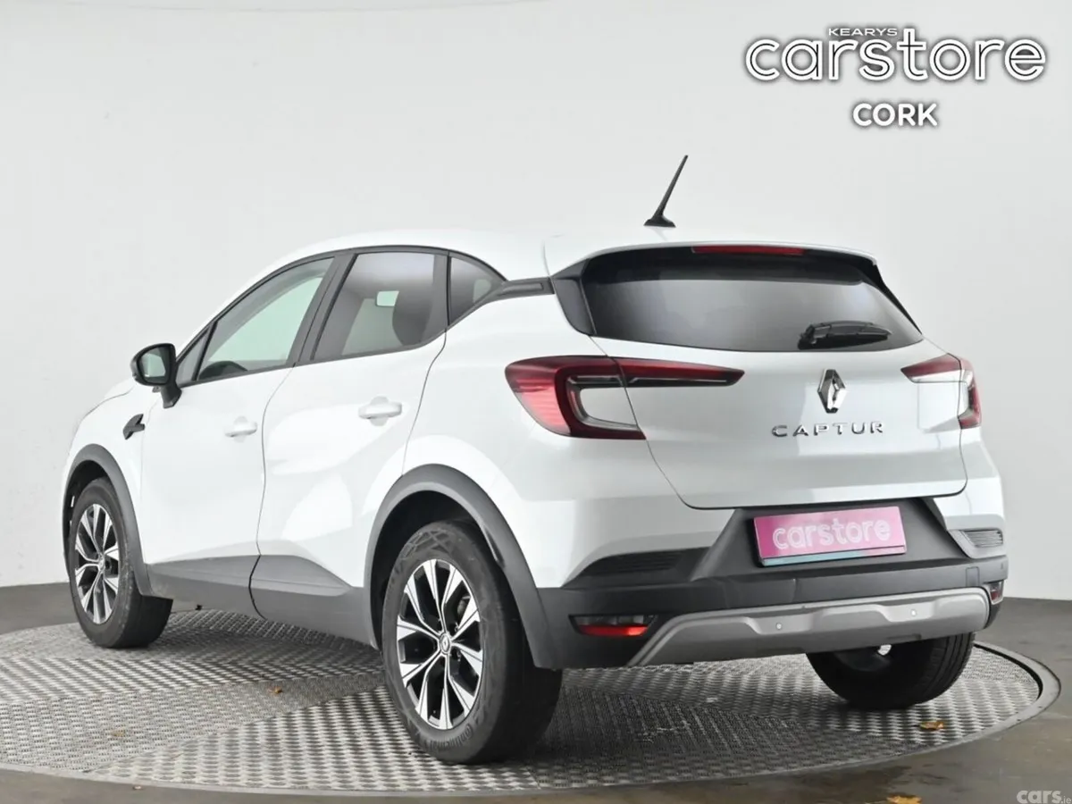 Renault Captur Hatchback, Petrol, 2024, White