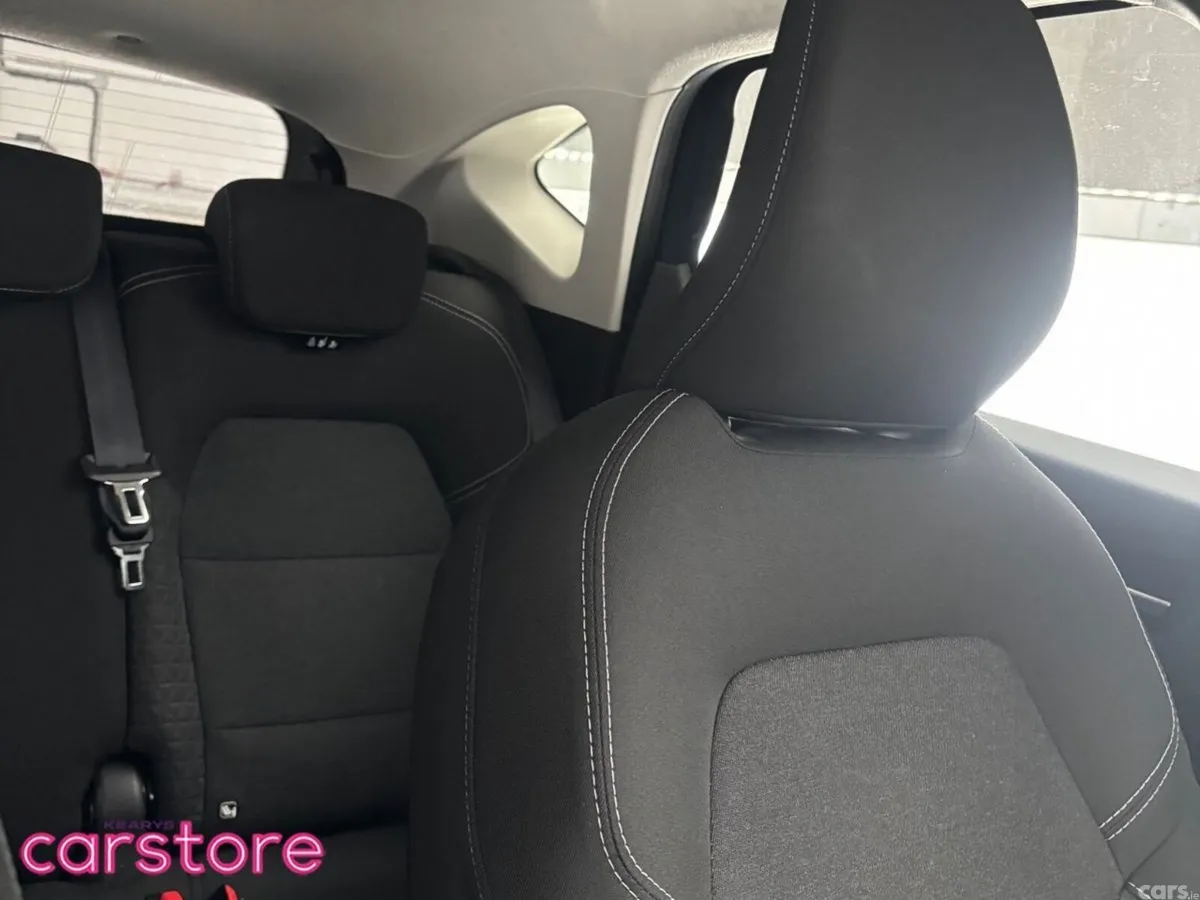 Renault Captur Hatchback, Petrol, 2024, Blue