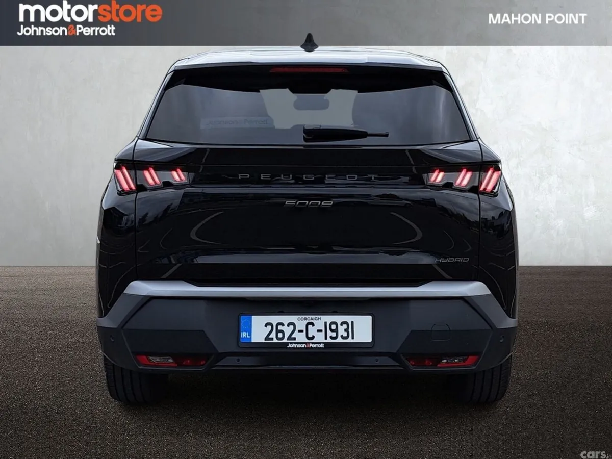 Peugeot 5008 MPV, Petrol, 2026, Black