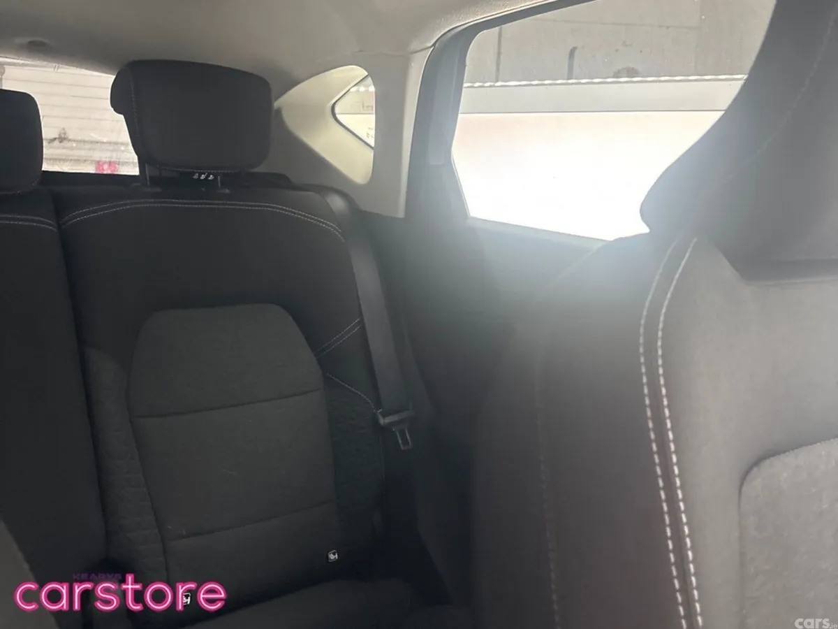 Renault Captur Hatchback, Petrol, 2024, Grey