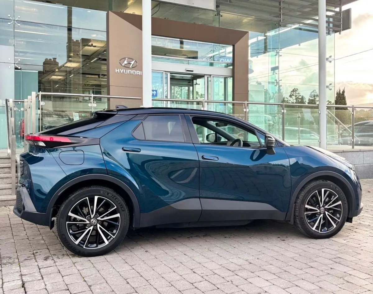 Toyota C-HR Hatchback, Petrol Plug-in Hybrid, 2025, Blue