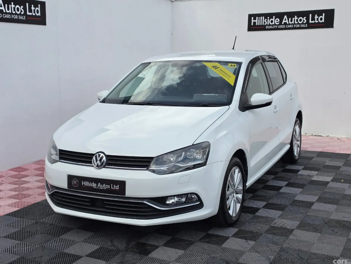 Volkswagen Polo Hatchback, Petrol, 2017, White