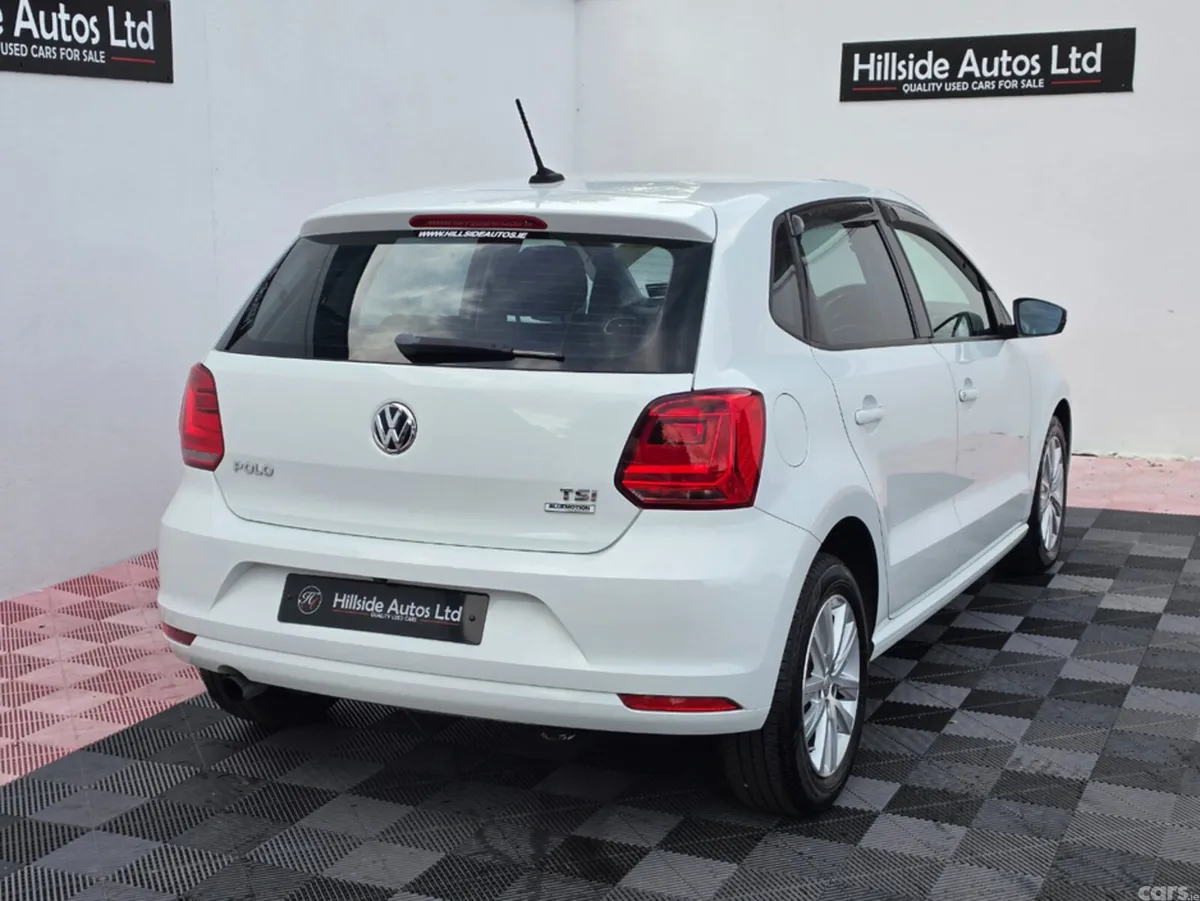 Volkswagen Polo Hatchback, Petrol, 2017, White