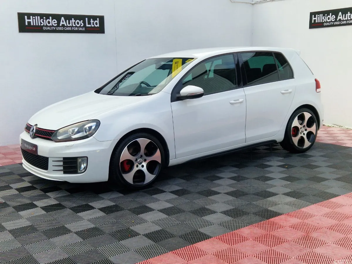 Volkswagen Golf Hatchback, Petrol, 2012, White