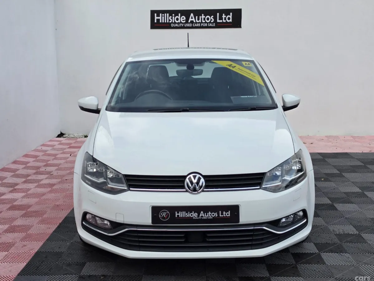 Volkswagen Polo Hatchback, Petrol, 2017, White