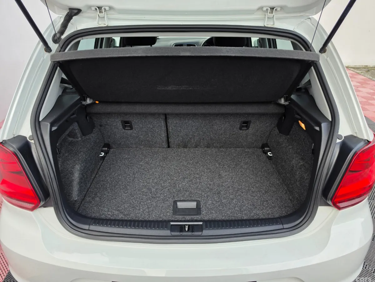 Volkswagen Polo Hatchback, Petrol, 2017, White