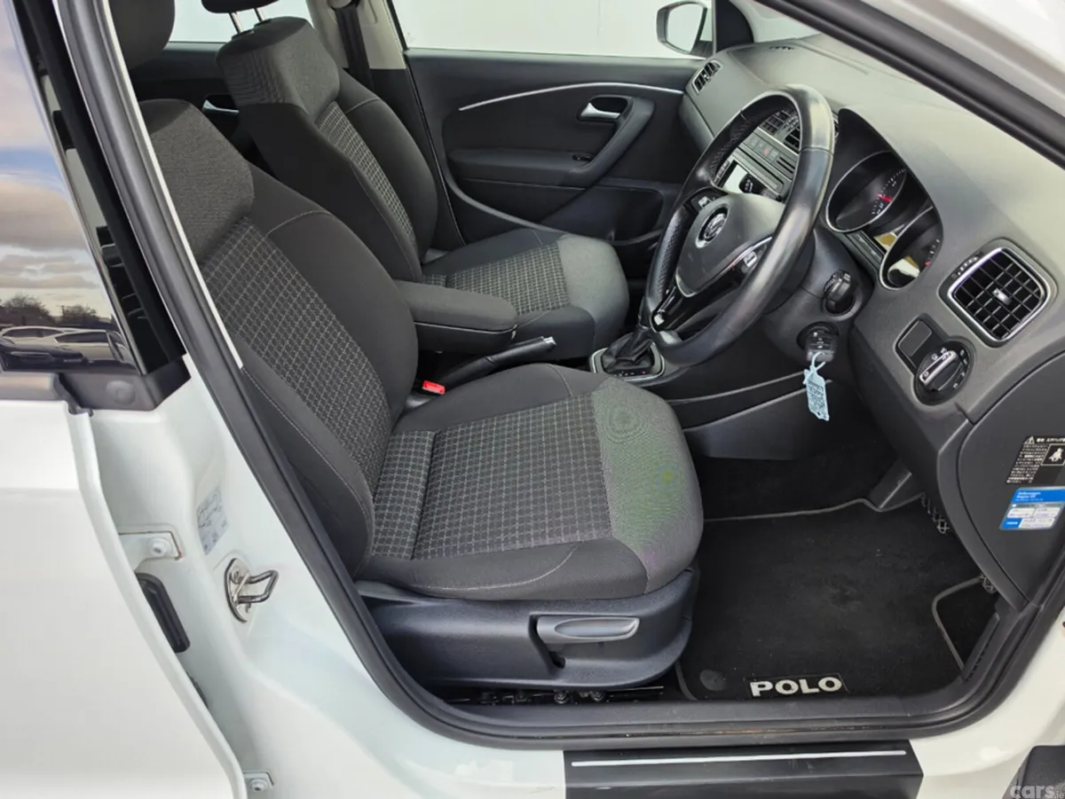 Volkswagen Polo Hatchback, Petrol, 2017, White