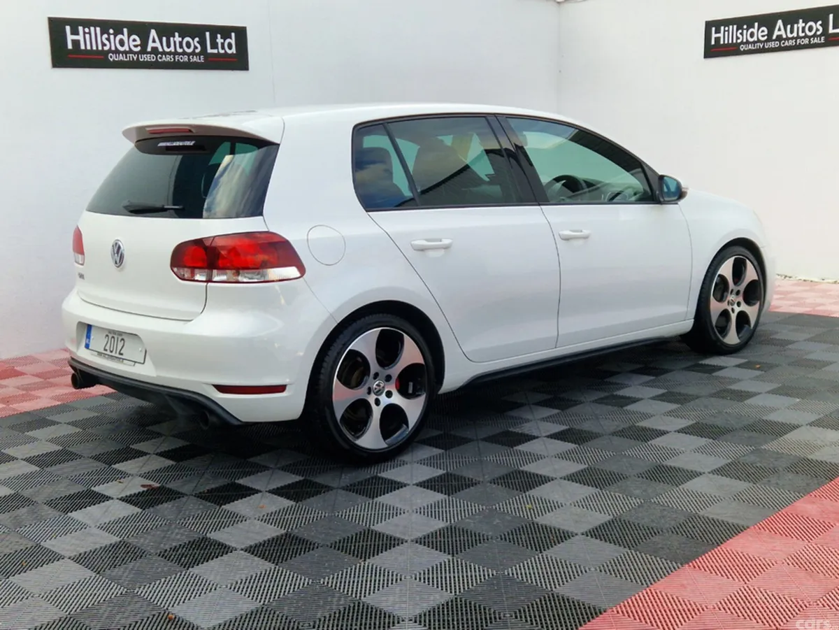 Volkswagen Golf Hatchback, Petrol, 2012, White