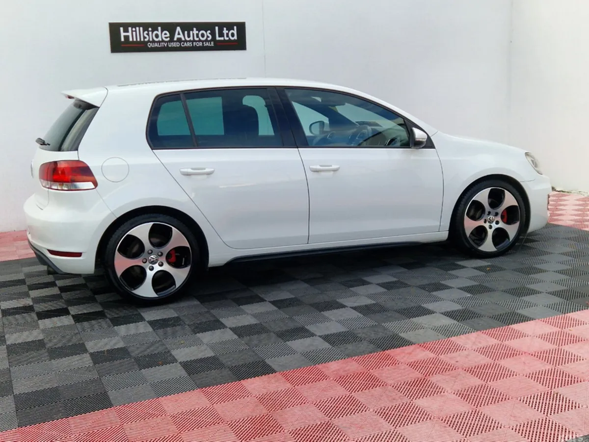 Volkswagen Golf Hatchback, Petrol, 2012, White