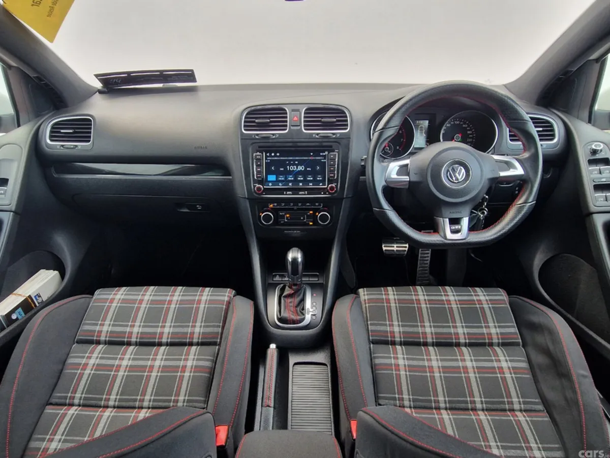 Volkswagen Golf Hatchback, Petrol, 2012, White