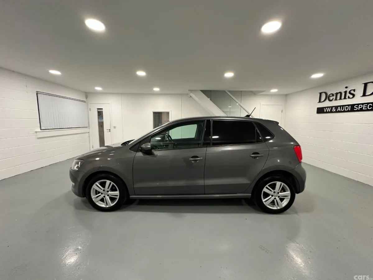 Volkswagen Polo Hatchback, Petrol, 2014, Grey