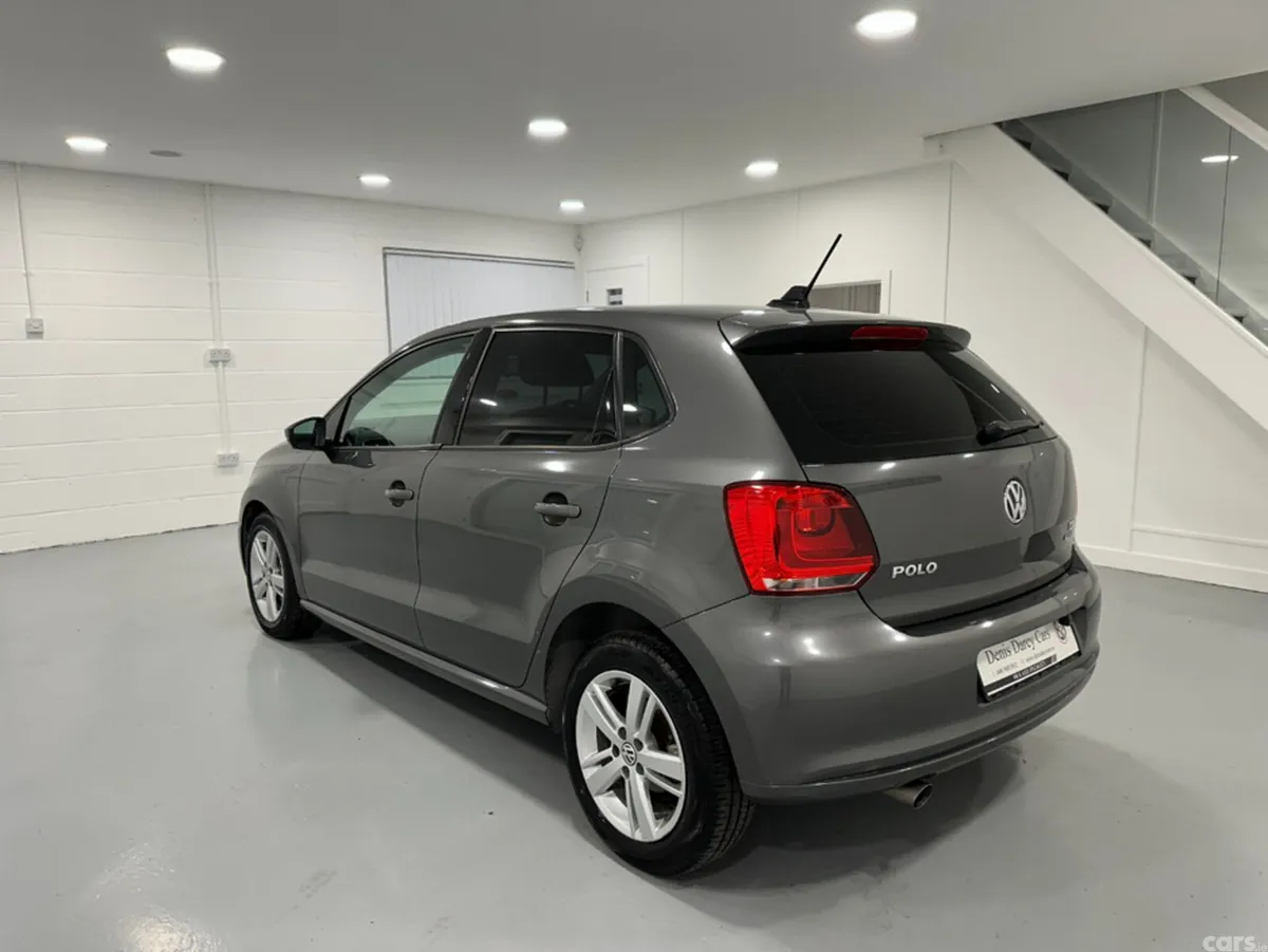 Volkswagen Polo Hatchback, Petrol, 2014, Grey