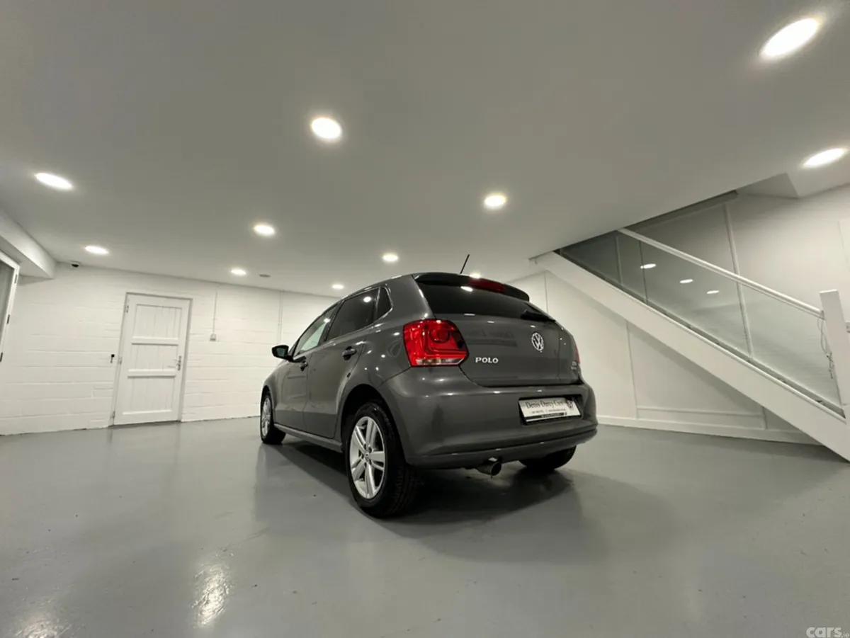 Volkswagen Polo Hatchback, Petrol, 2014, Grey