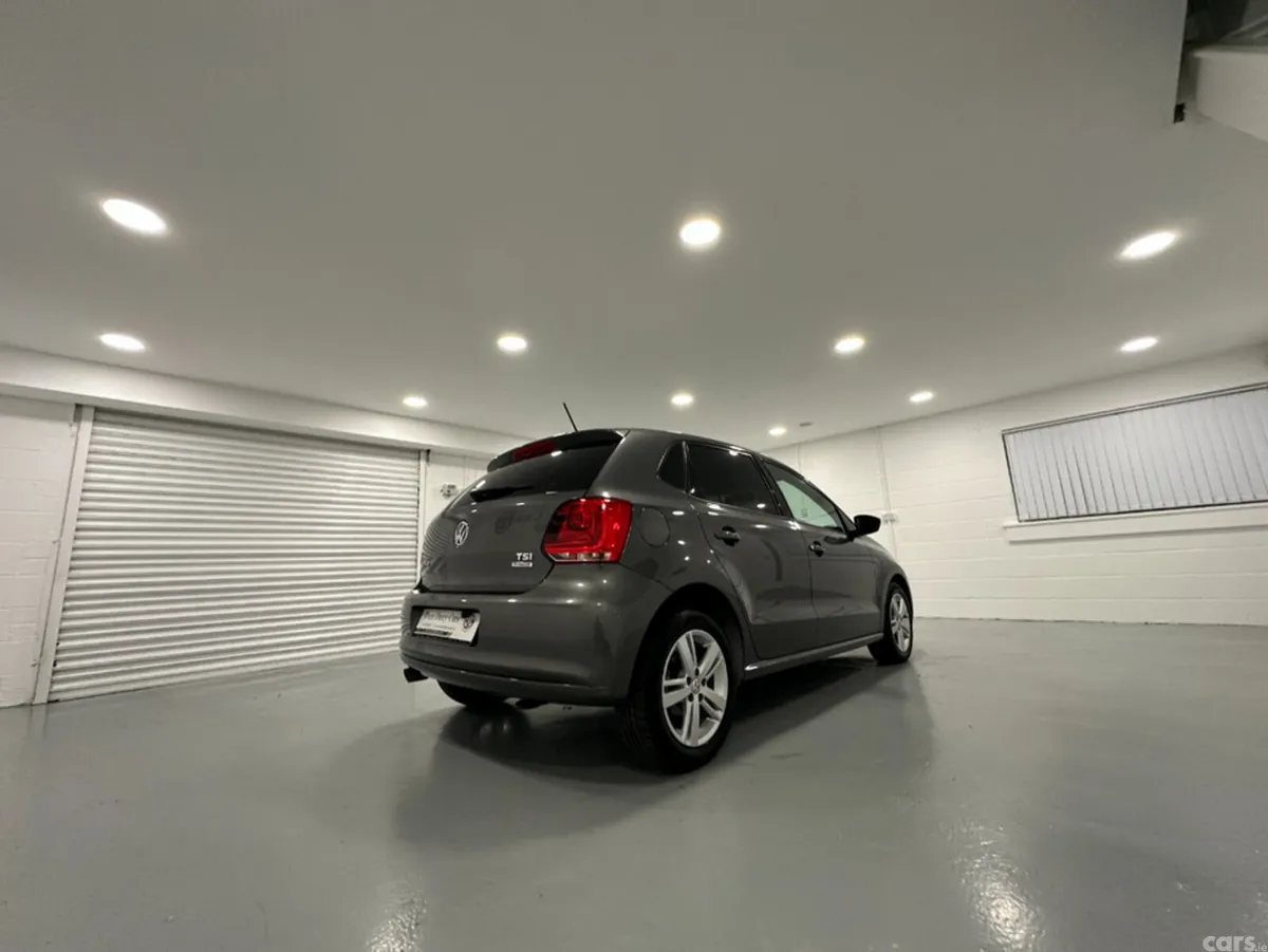 Volkswagen Polo Hatchback, Petrol, 2014, Grey