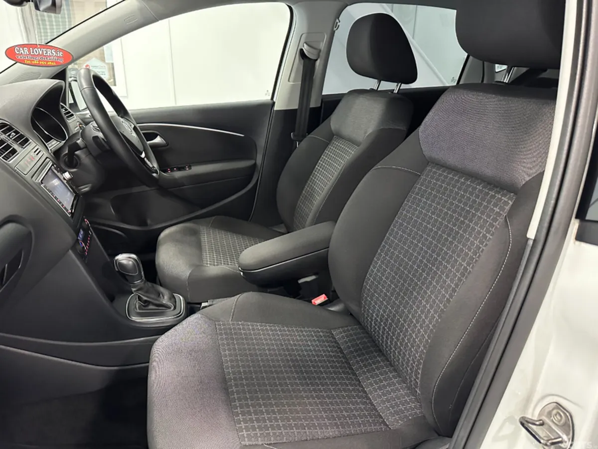 Volkswagen Polo Hatchback, Petrol, 2015, White