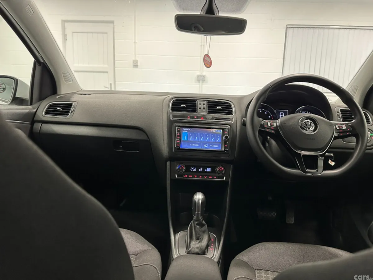Volkswagen Polo Hatchback, Petrol, 2015, White