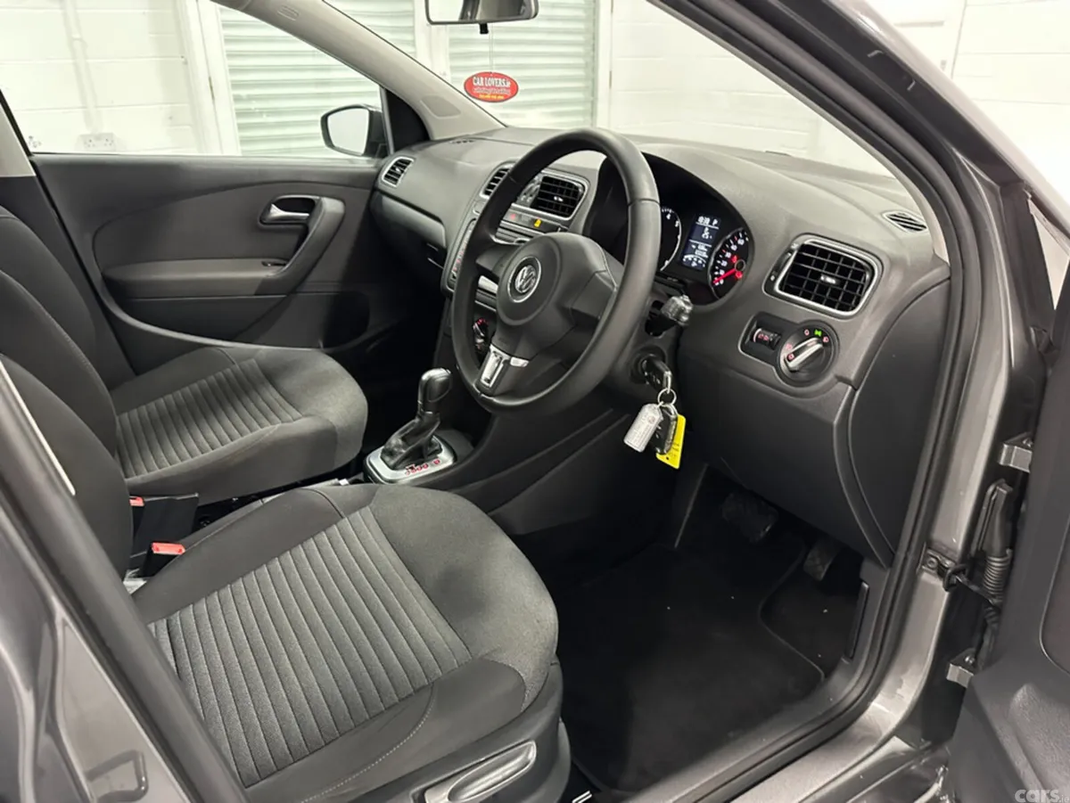 Volkswagen Polo Hatchback, Petrol, 2014, Grey