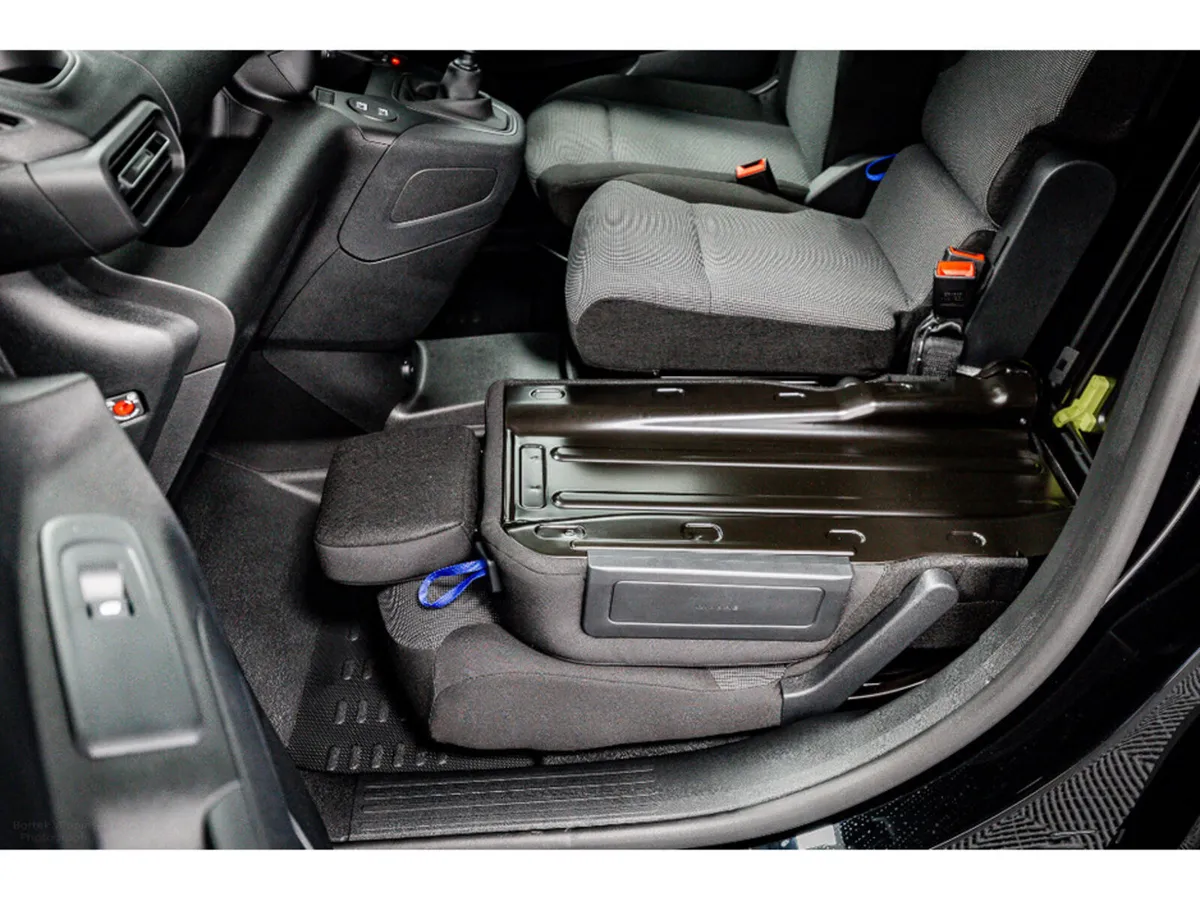 Peugeot Partner Van, Diesel, 2027, Black