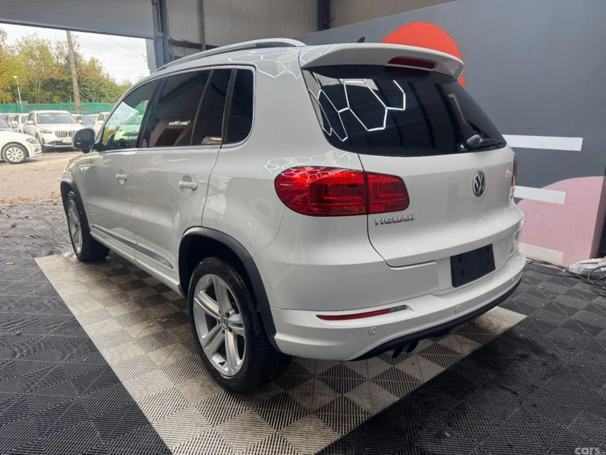 Volkswagen Tiguan SUV, Petrol, 2014, White