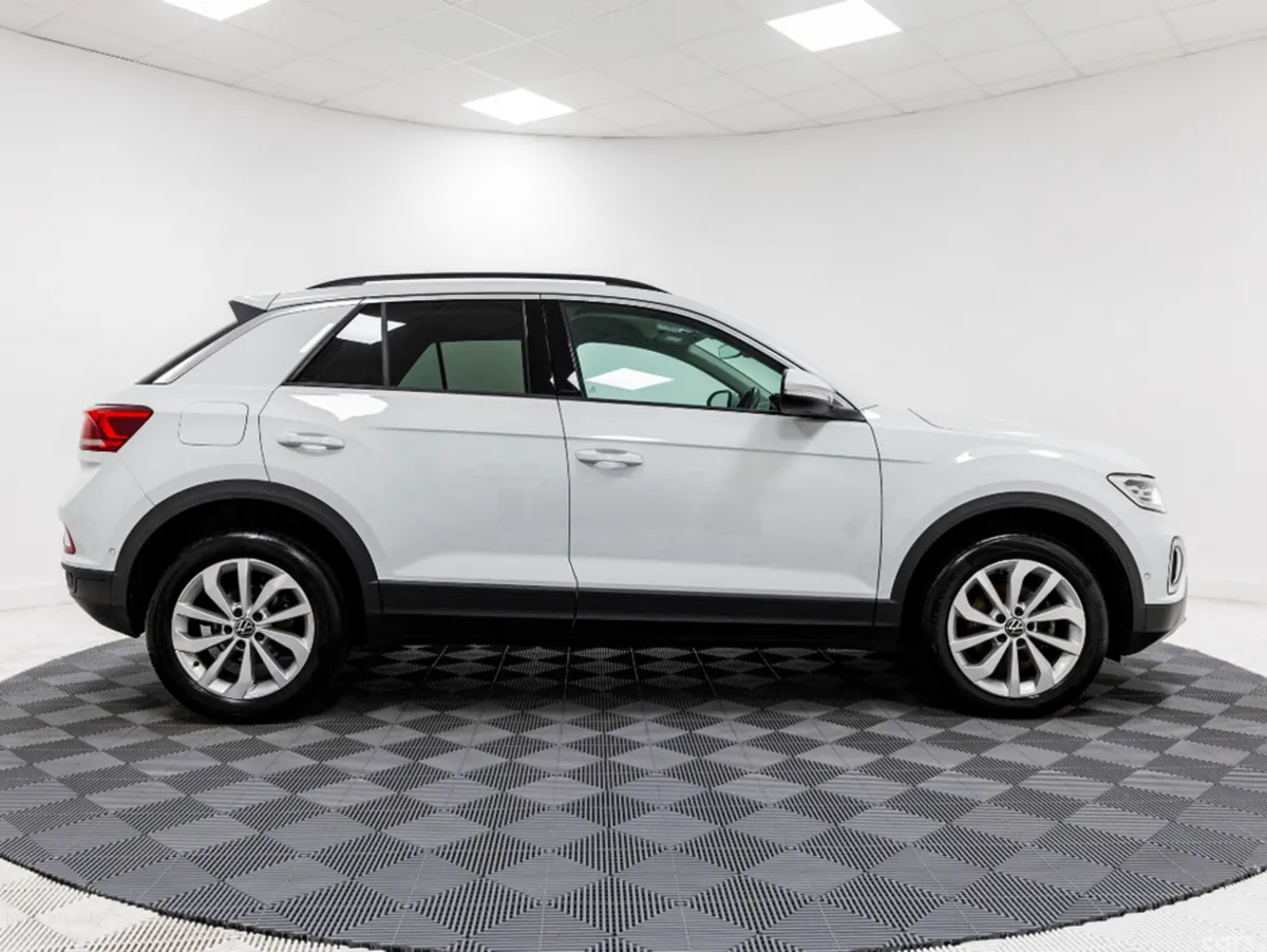 Volkswagen T-Roc MPV, Diesel, 2025, White