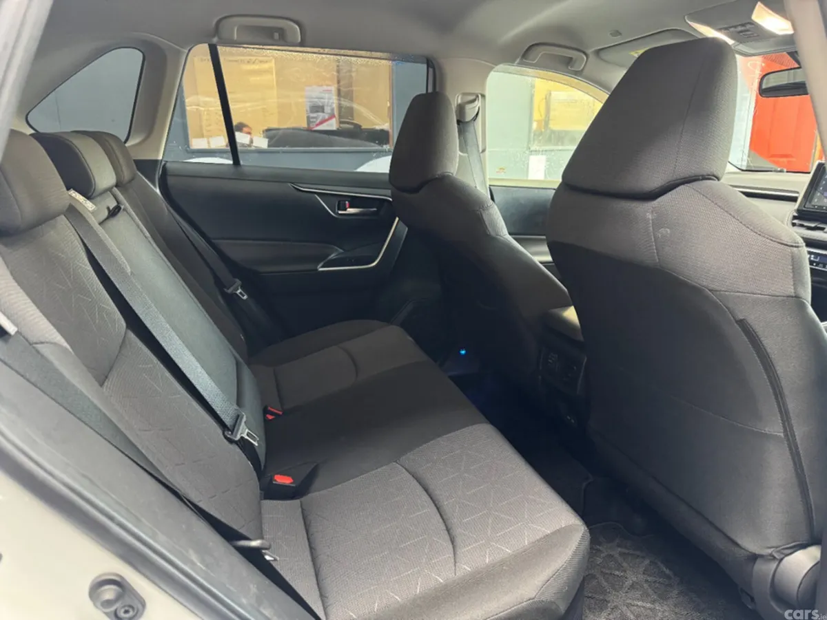 Toyota RAV4 SUV, Petrol Hybrid, 2023, White
