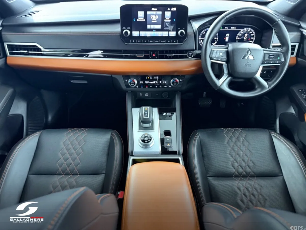 Mitsubishi Outlander SUV, Petrol Plug-in Hybrid, 2023, White