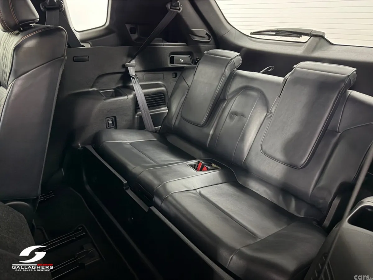 Mitsubishi Outlander SUV, Petrol Plug-in Hybrid, 2023, White