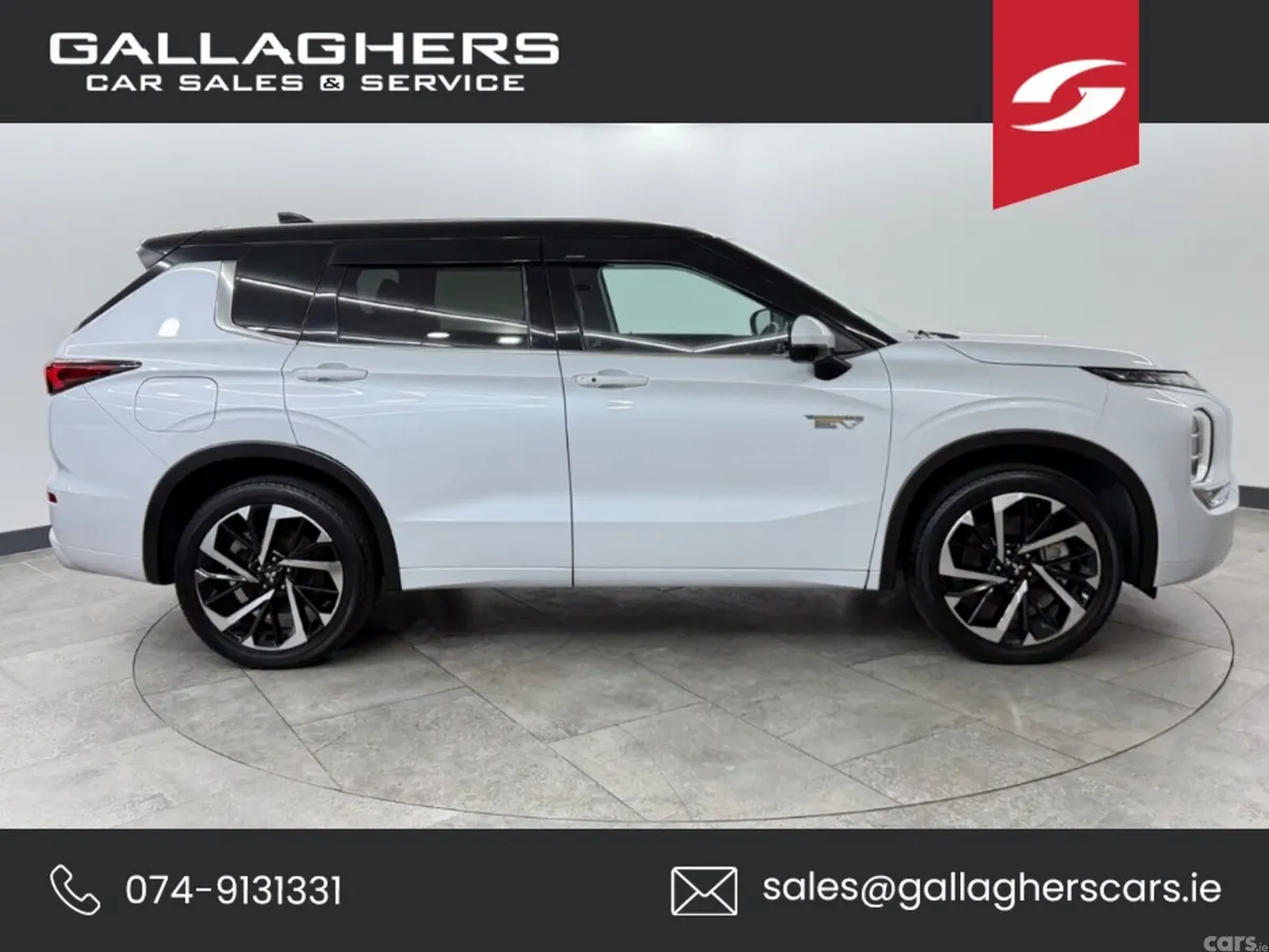 Mitsubishi Outlander SUV, Petrol Plug-in Hybrid, 2023, White