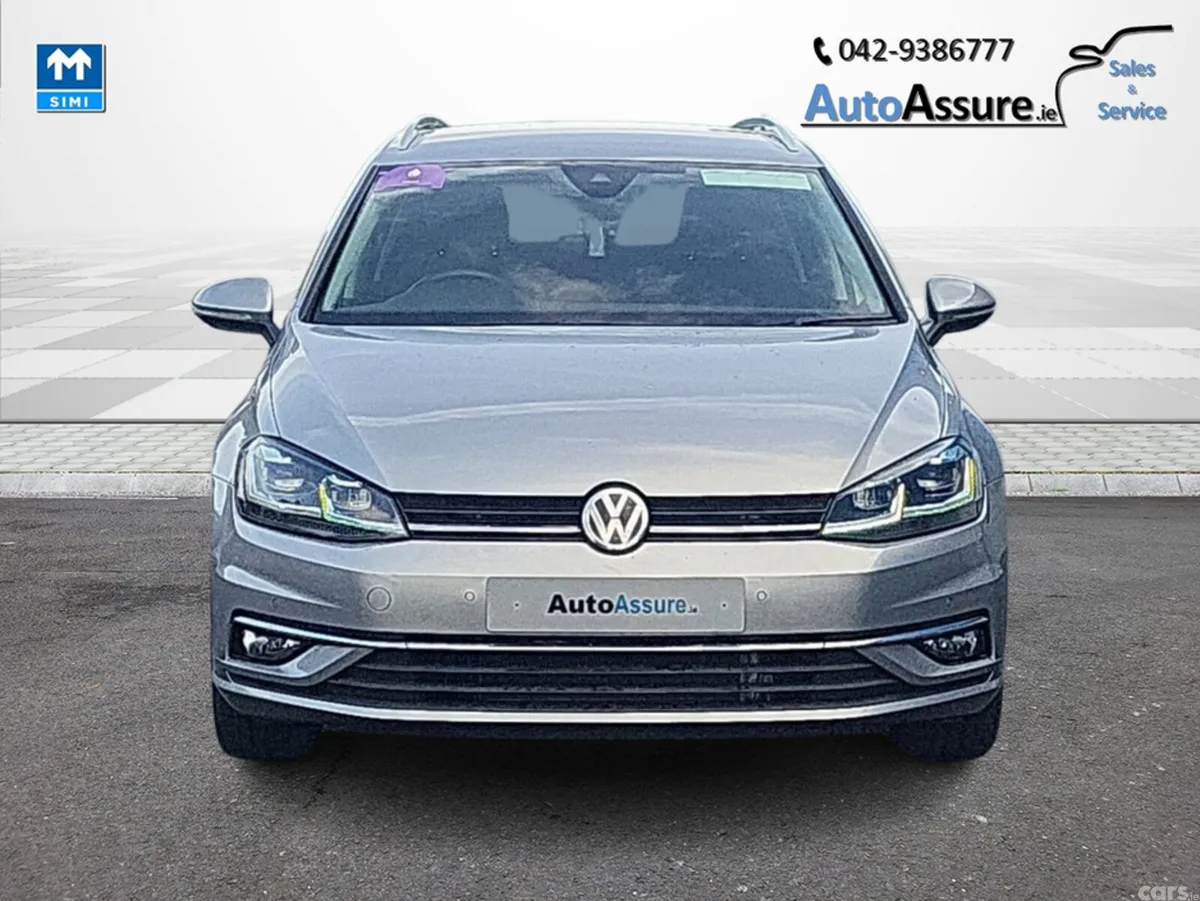 Volkswagen Golf Estate, Petrol, 2019, Gold