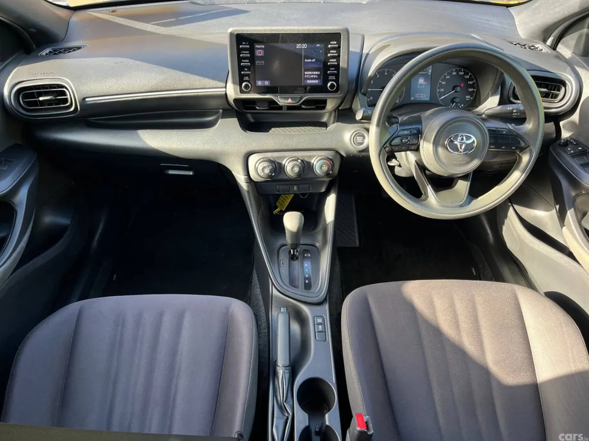 Toyota Yaris Hatchback, Petrol, 2020, Black