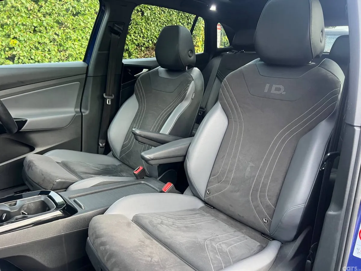 Volkswagen ID.4 Estate, Electric, 2022, Blue