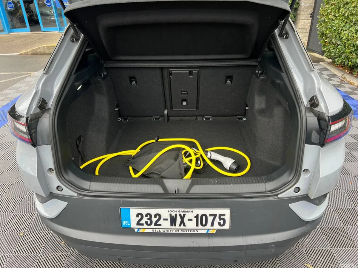 Volkswagen ID.4 Estate, Electric, 2023, Grey