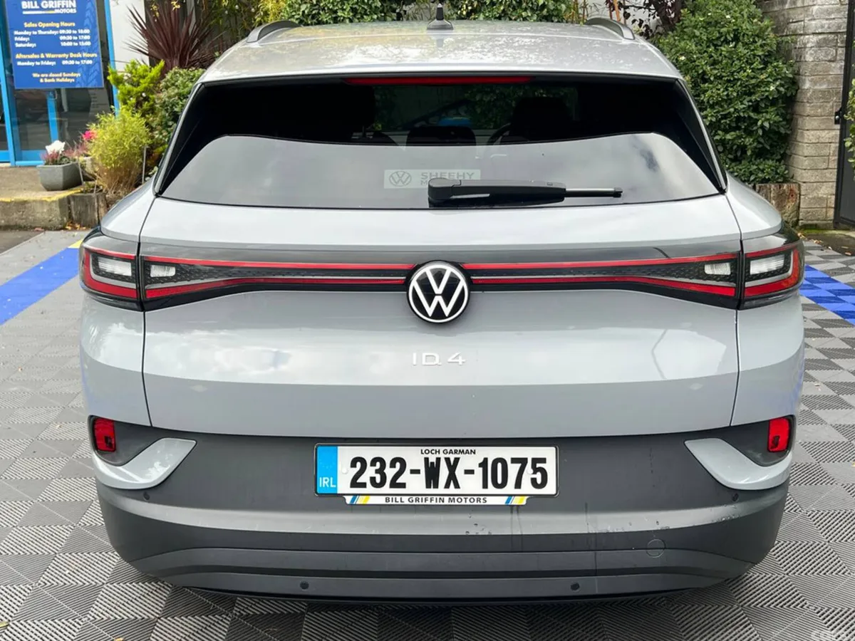 Volkswagen ID.4 Estate, Electric, 2023, Grey