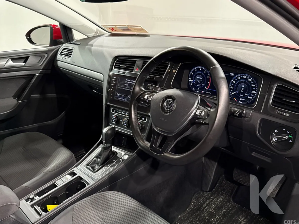 Volkswagen Golf Hatchback, Petrol, 2018, Red
