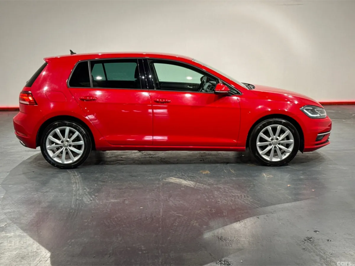 Volkswagen Golf Hatchback, Petrol, 2018, Red