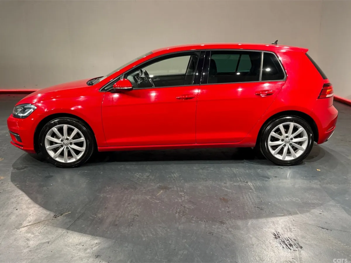 Volkswagen Golf Hatchback, Petrol, 2018, Red