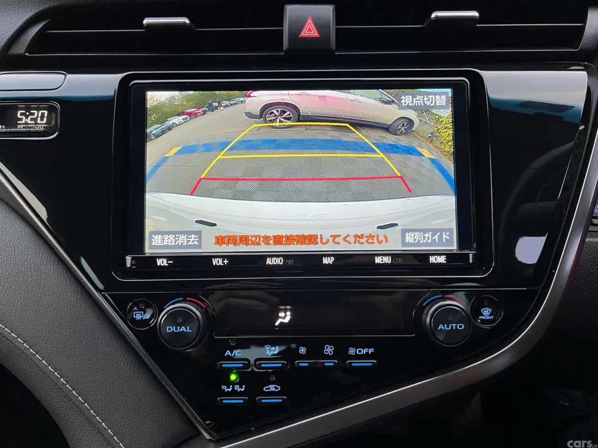 Toyota Camry Saloon, Petrol Hybrid, 2019, White